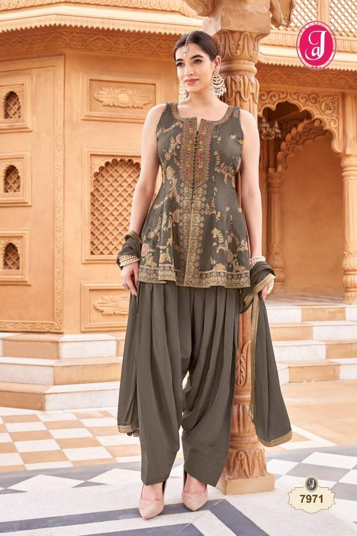 Womens Fashion - Salwar Suits - Indo Western Suit