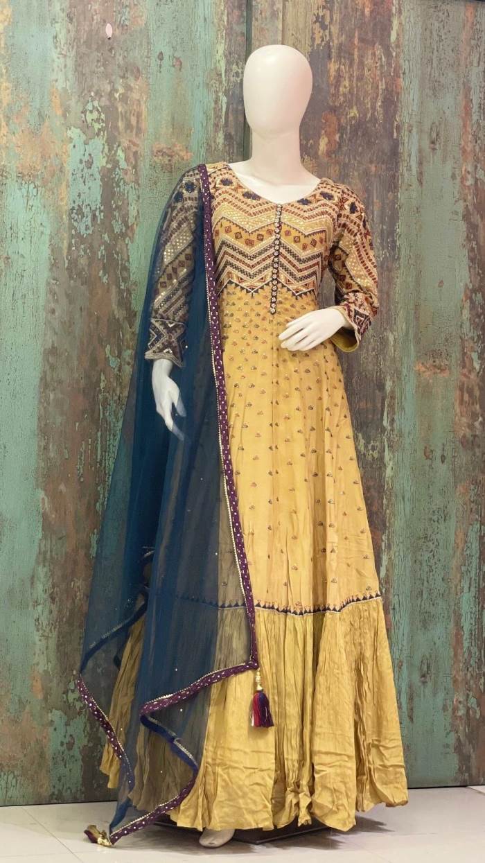 Womens Fashion - Salwar Suits - Gown